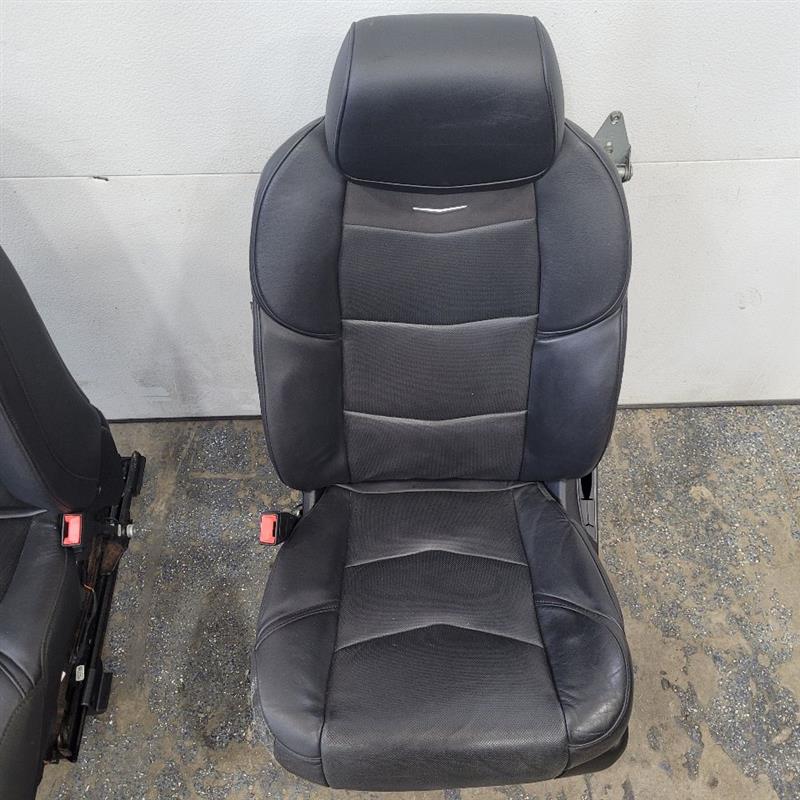 2020 ESCALAESV FRONT BLACK LEATHER SEATS PAIR 25031 - image 5