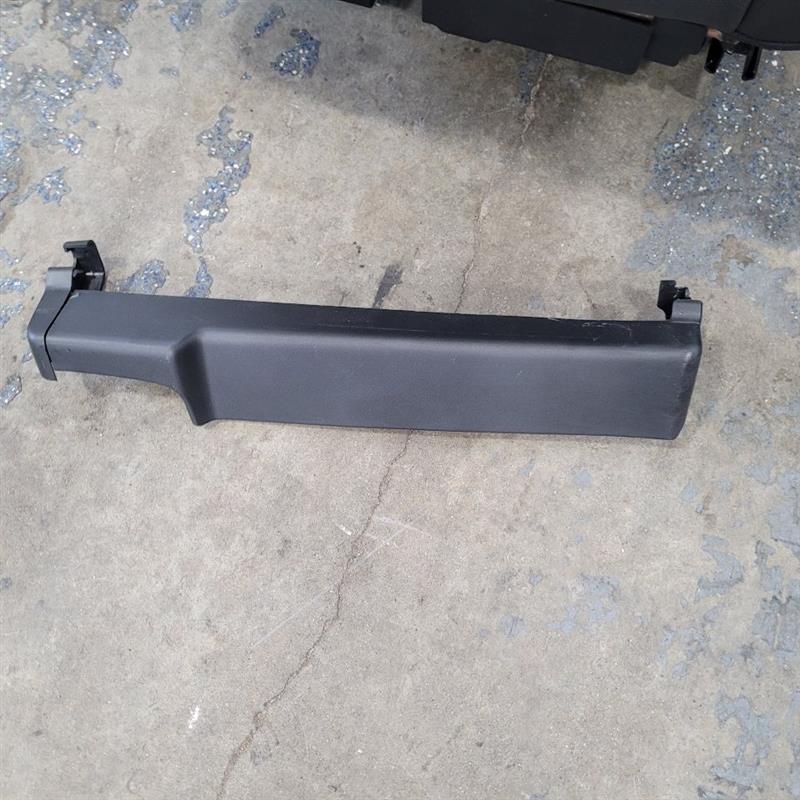 2020 ESCALAESV FRONT BLACK LEATHER SEATS PAIR 25031 - image 10