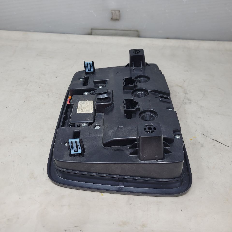 2019 SIERRA150 OVERHEAD CONSOLE BLACK WITH SUNROOF 25033 - image 8