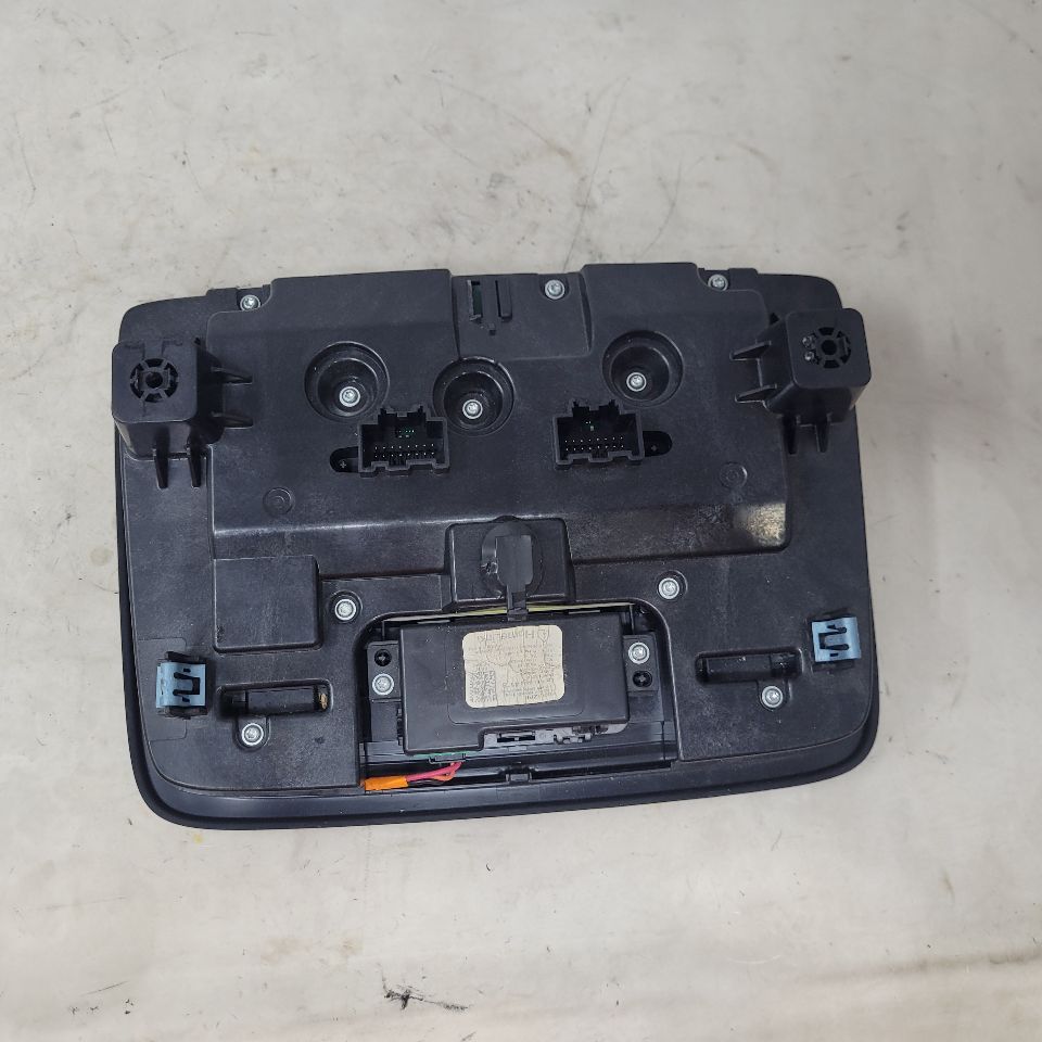 2019 SIERRA150 OVERHEAD CONSOLE BLACK WITH SUNROOF 25033 - image 11