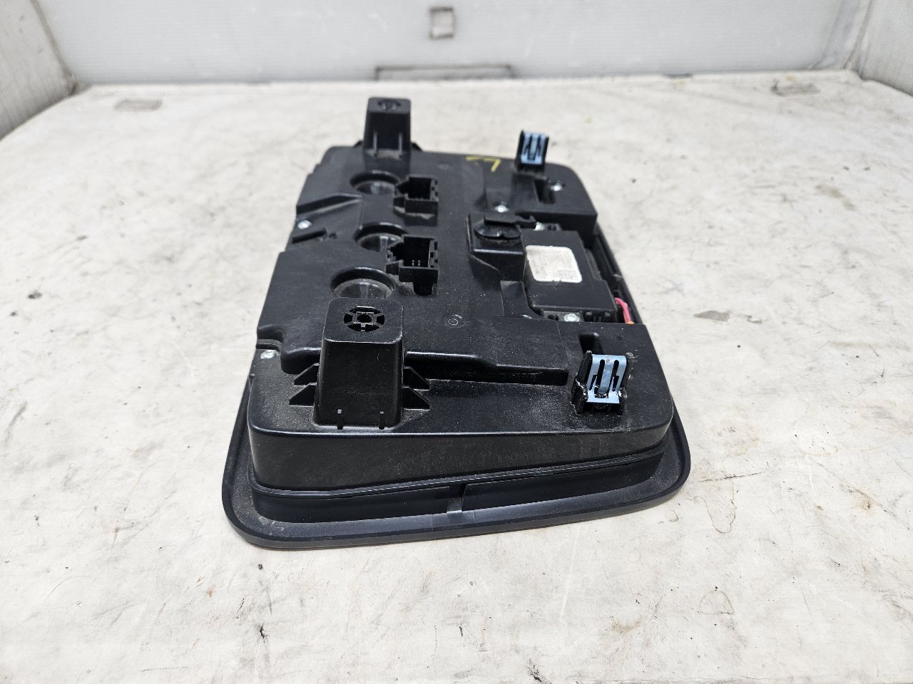 2019 SIERRA150 OVERHEAD CONSOLE BLACK WITH SUNROOF 25033 - image 13