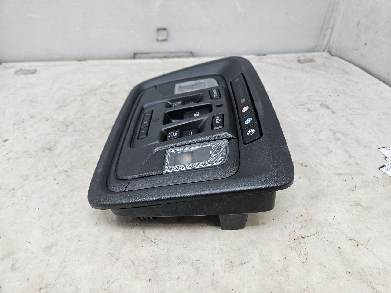 2019 SIERRA150 OVERHEAD CONSOLE BLACK WITH SUNROOF 25033 - image 15