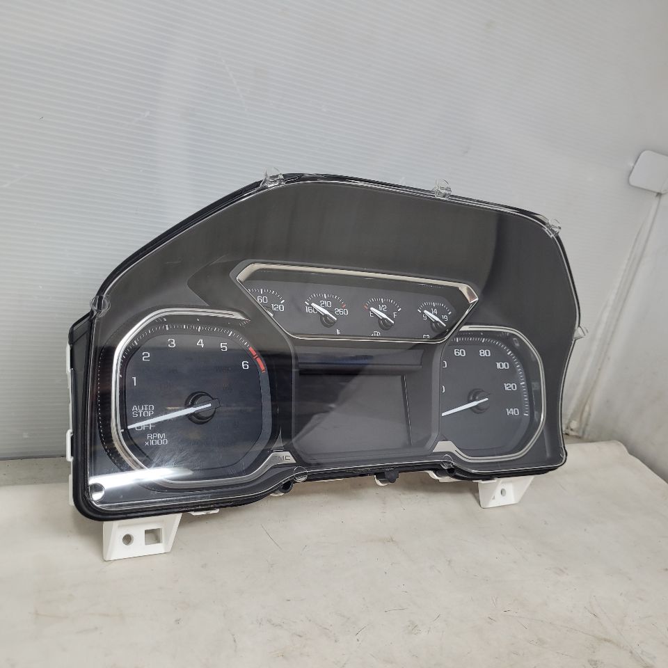 2019 SIERRA150 SPEEDOMETER CLUSTER 69,025 MILES 25040 - image 2
