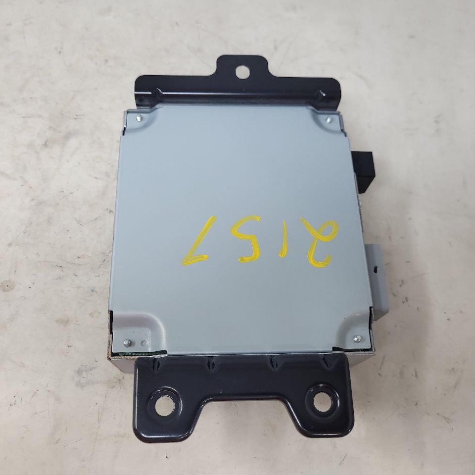 2019 SIERRA150 AC DC POWER CONTROL MODULE 84361189 25049 - image 3