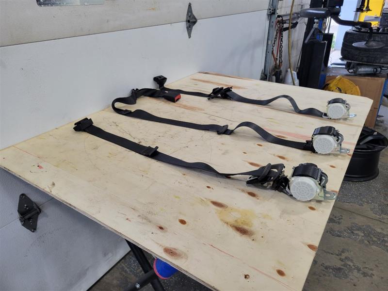 2019 SIERRA150 REAR SEAT BELT RETRACTORS BLACK 25081 - image 3