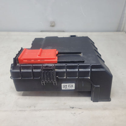 2019 SIERRA150 84493554 BATTERY FUSE BLOCK & LID 25099 - image 5