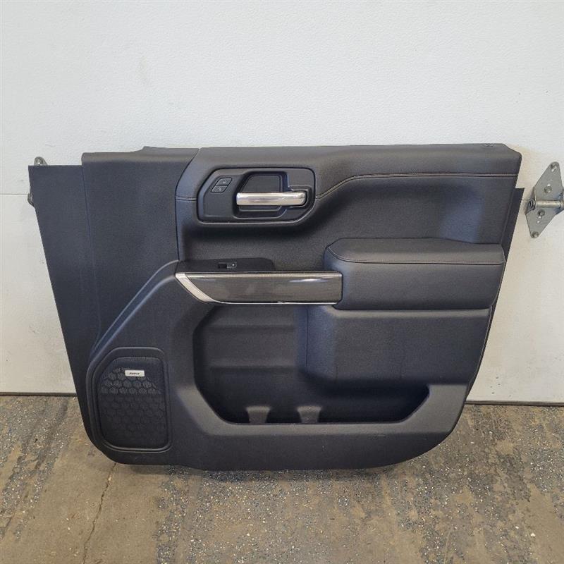 2019 SIERRA150 FRONT RH AT4 DOOR PANEL TRIM 25117 - image 1