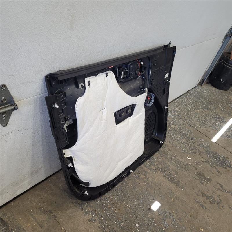 2019 SIERRA150 FRONT RH AT4 DOOR PANEL TRIM 25117 - image 7