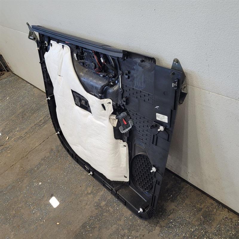 2019 SIERRA150 FRONT RH AT4 DOOR PANEL TRIM 25117 - image 8