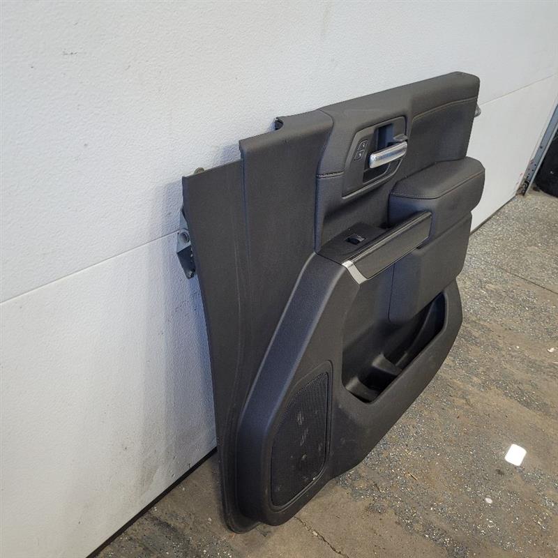 2019 SIERRA150 RH FRONT DOOR TRIM PANEL AT4 25121 - image 4