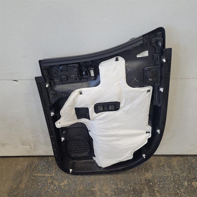 2019 SIERRA150 LH REAR DOOR TRIM PANEL DOUBLE CAB 25122 - image 5