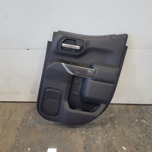 2019 SIERRA150 RH REAR DOOR TRIM PANEL DOUBLE CAB 25123 - image 1