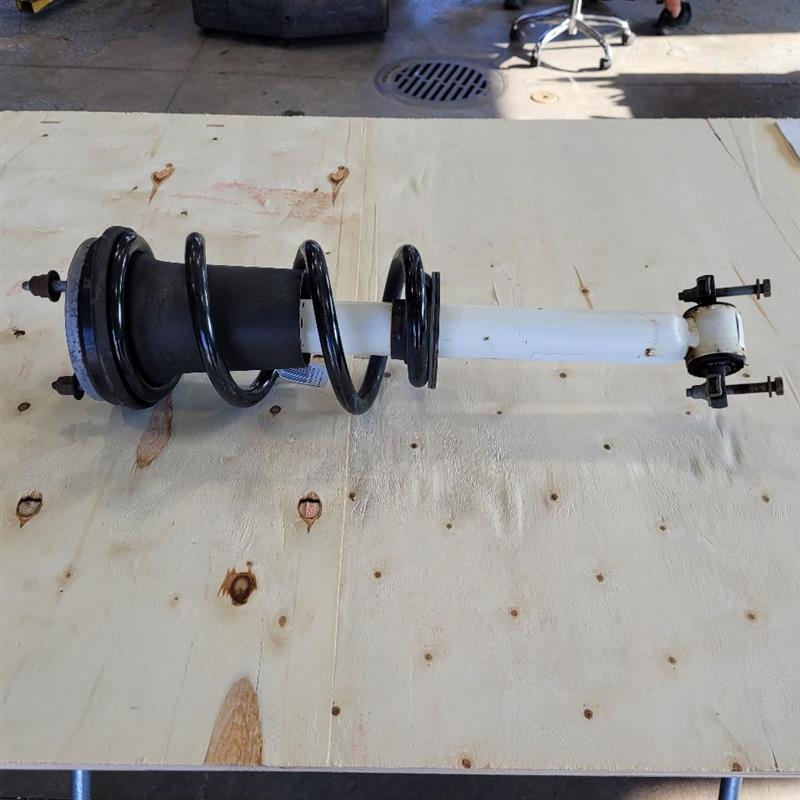 2019 SIERRA150 FRONT STRUT Z7X 2" LIFT 84535455 40K 25176 - image 1