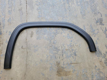 2019 SIERRA150 OEM RH FENDER FLARE ONLY 84492974 25219 - image 1