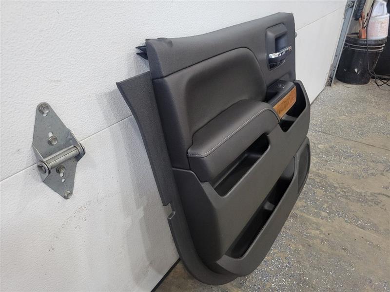 2017 SILVRDO15 LH REAR HIGH COUNTRY DOOR PANEL TRIM 25242 - image 3