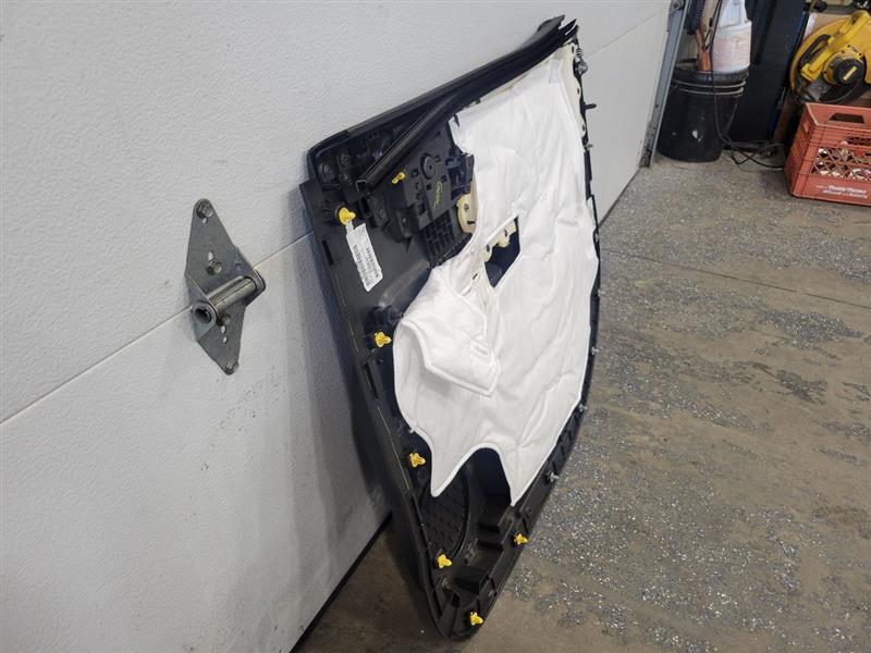 2017 SILVRDO15 LH REAR HIGH COUNTRY DOOR PANEL TRIM 25242 - image 7