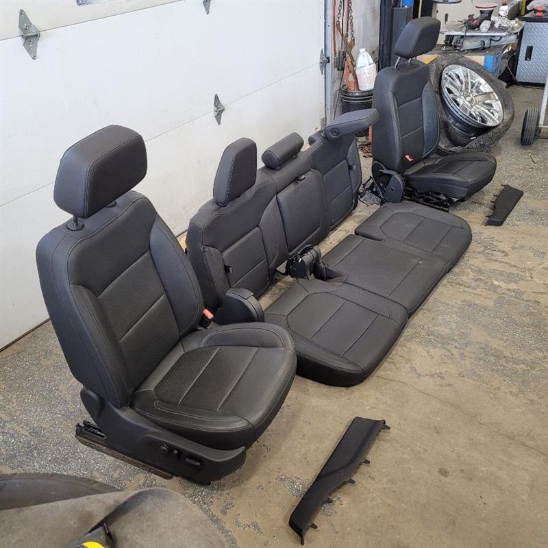 2019 SIERRA150 BLACK LEATHER FRONT REAR SEATS HEATE 25316 - image 2
