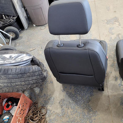 2019 SIERRA150 BLACK LEATHER FRONT REAR SEATS HEATE 25316 - image 6