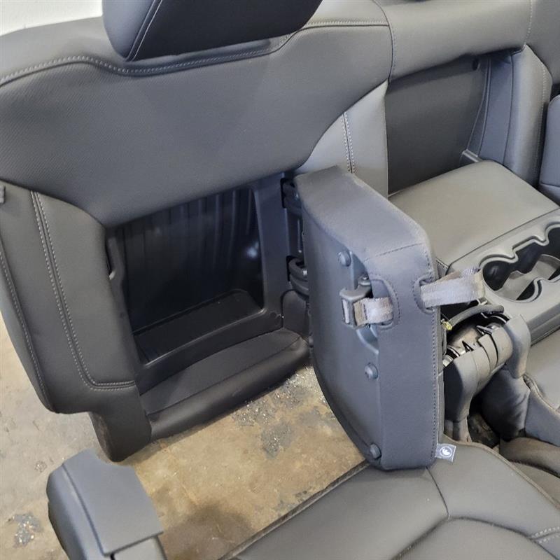 2019 SIERRA150 BLACK LEATHER FRONT REAR SEATS HEATE 25316 - image 10