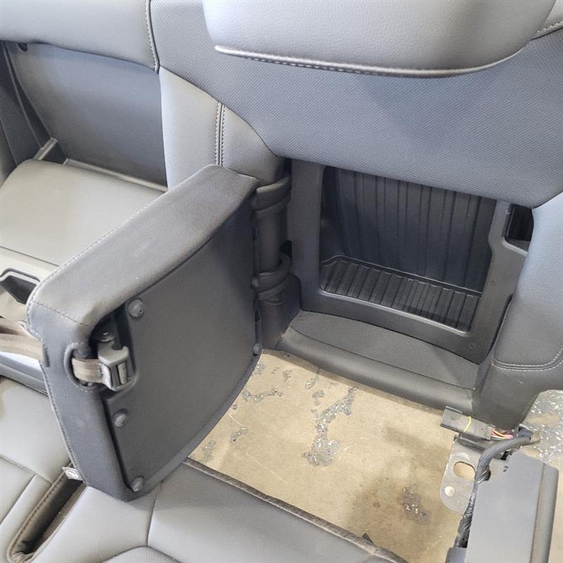 2019 SIERRA150 BLACK LEATHER FRONT REAR SEATS HEATE 25316 - image 16