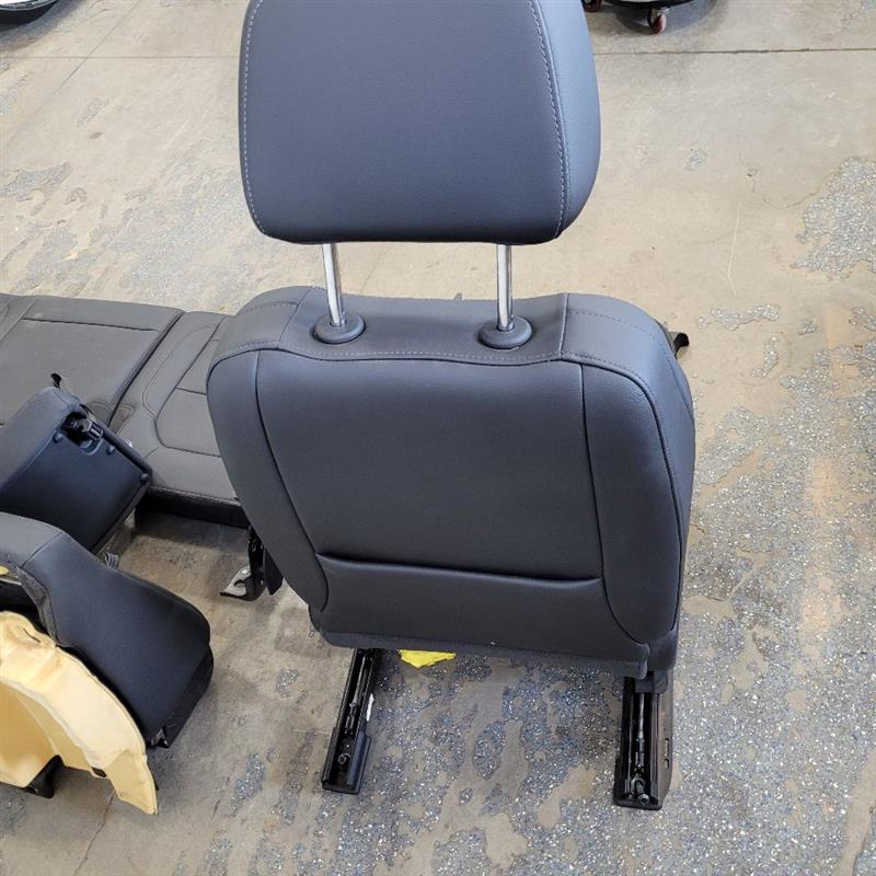 2019 SIERRA150 BLACK LEATHER FRONT REAR SEATS HEATE 25316 - image 20