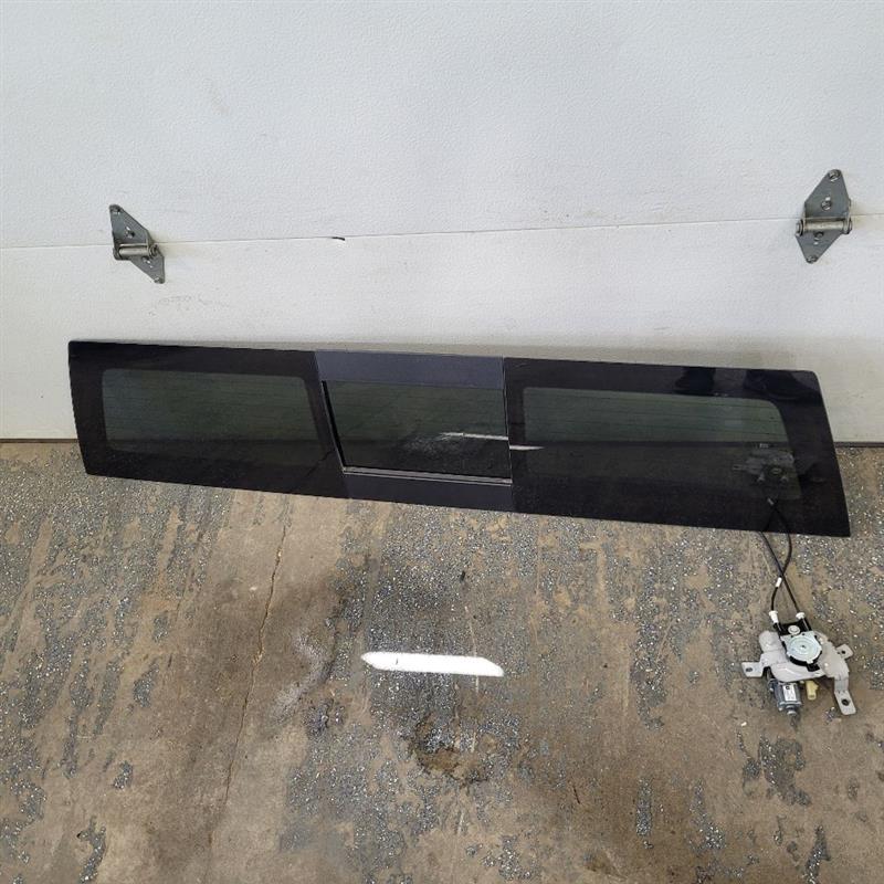 2019 SIERRA150 OEM POWER SLIDING GLASS WITH MOTOR 25317 - image 5