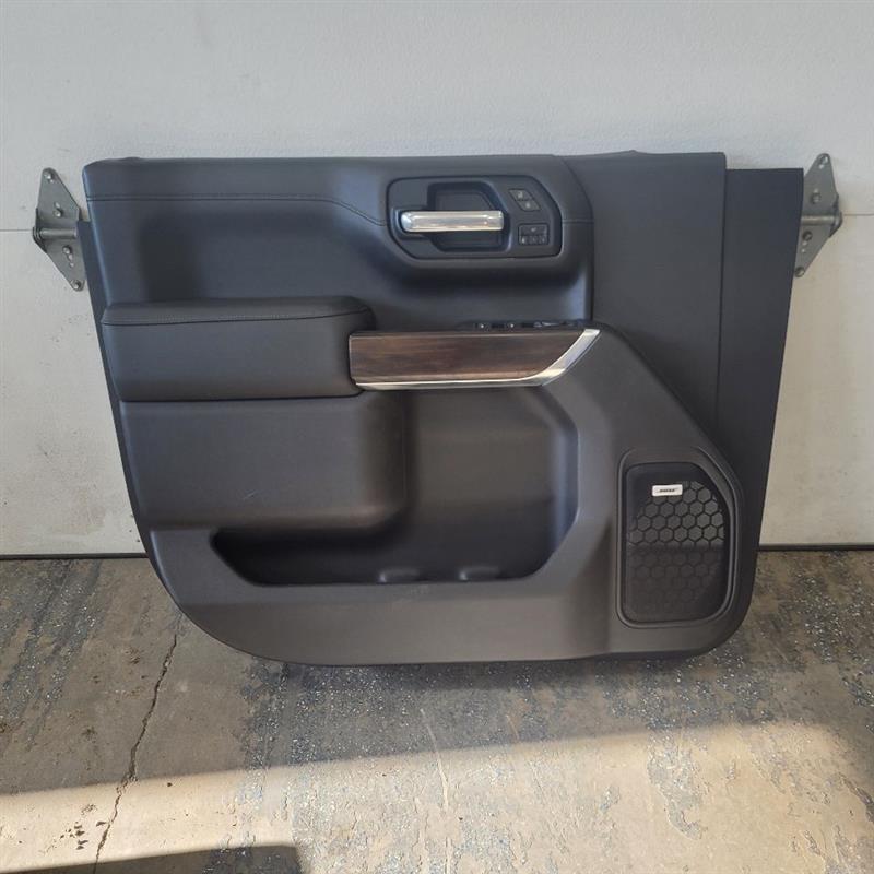 2019 SIERRA150 LH DRIVER FRONT DOOR PANEL TRIM SLT 25358 - image 1