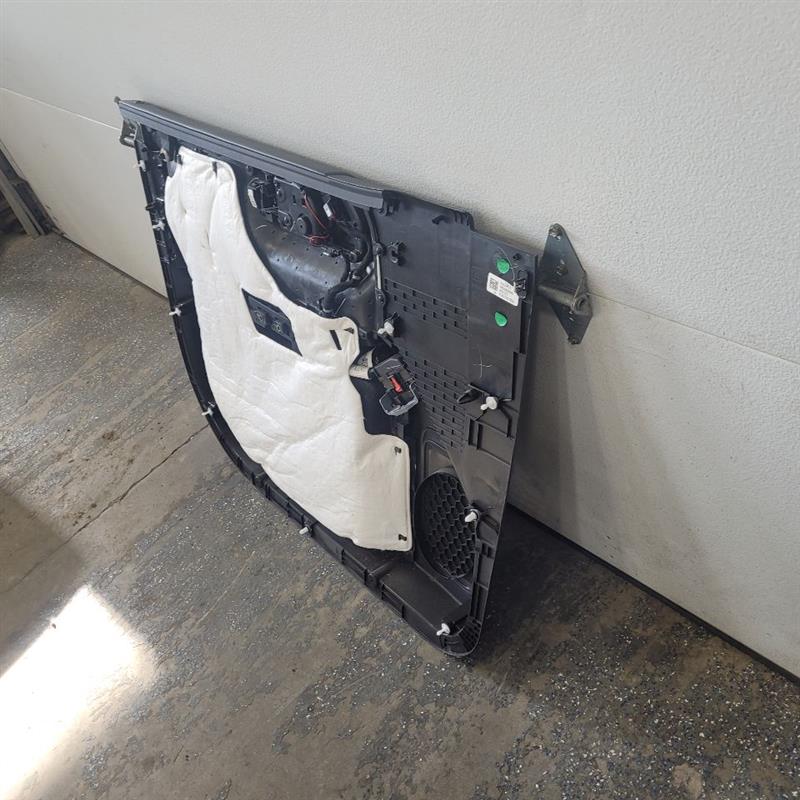 2019 SIERRA150 RH FRONT DOOR PANEL TRIM SLT 25359 - image 8