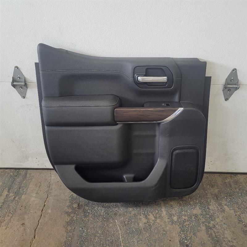 2019 SIERRA150 LH CREW CAB REAR DOOR TRIM PANEL SLT 25361 - image 1