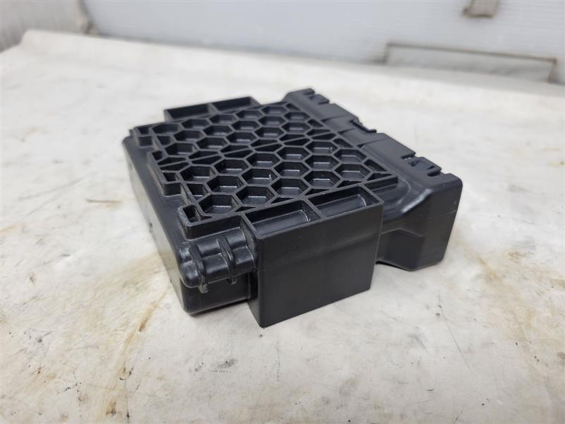 2019 SIERRA150 SERIAL DATA NETWORK GATEWAY MODULE 25377 - image 8
