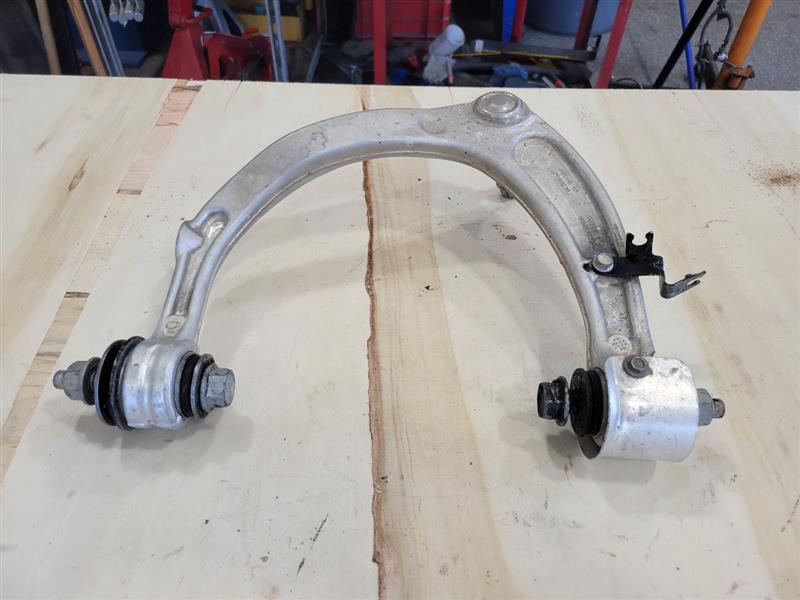 2019 SIERRA150 RH UPPER CONTROL ARM 55K 84437972 25402 - image 5