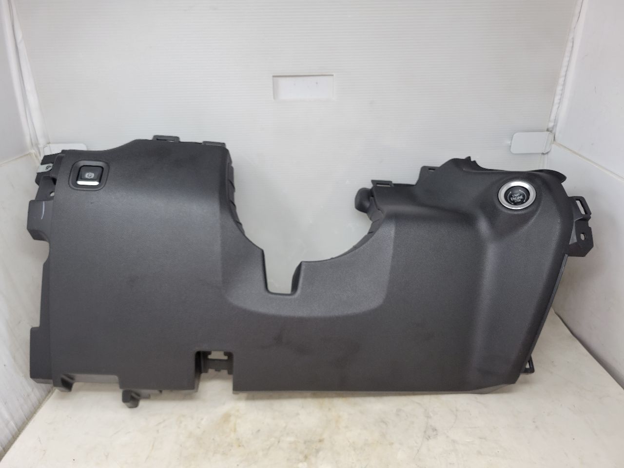 2019 SIERRA150 LH DASH KNEE BOLSTER TRIM BLACK 25430 - image 1