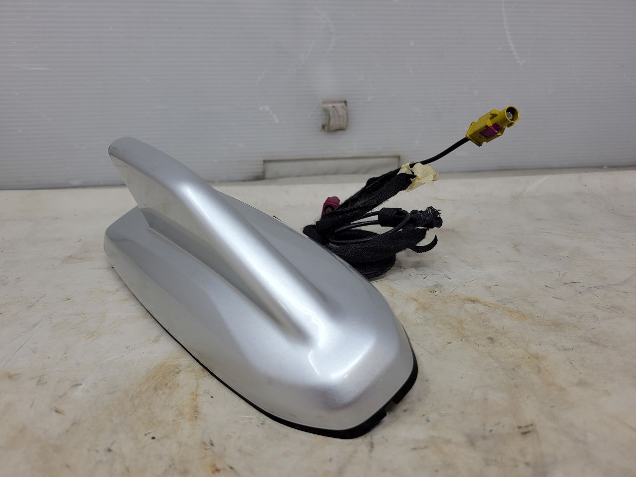 2019 SIERRA150 SHARKFIN ANTENNA SWITCHBLADE SILVER 25438 - image 5