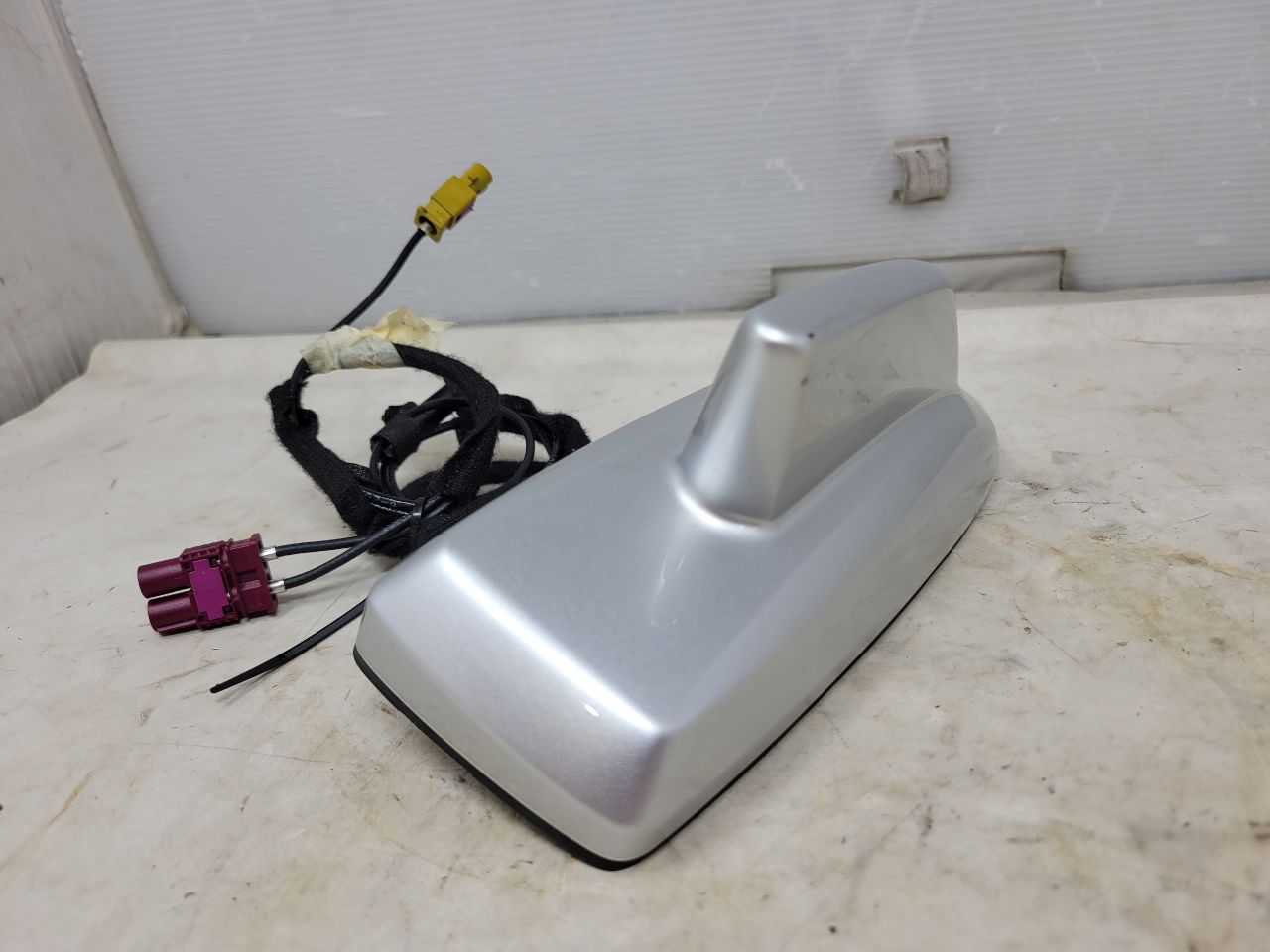2019 SIERRA150 SHARKFIN ANTENNA SWITCHBLADE SILVER 25438 - image 6