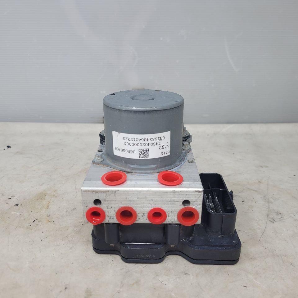 2017 CAMARO ABS BRAKE PUMP & MODULE 43K 84154732 25493 - image 1