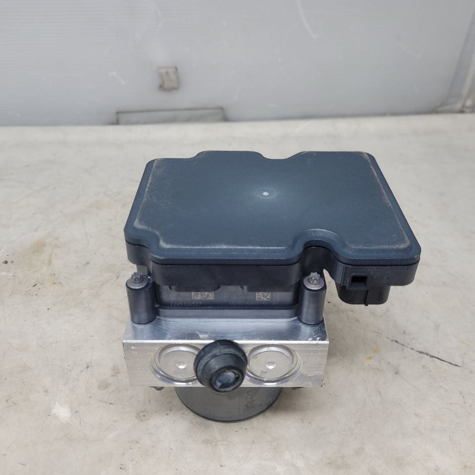 2017 CAMARO ABS BRAKE PUMP & MODULE 43K 84154732 25493 - image 4