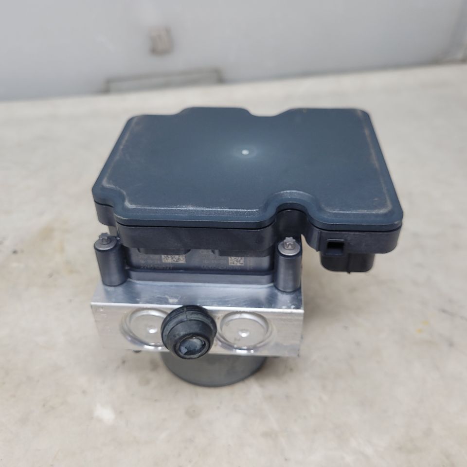 2017 CAMARO ABS BRAKE PUMP & MODULE 43K 84154732 25493 - image 8