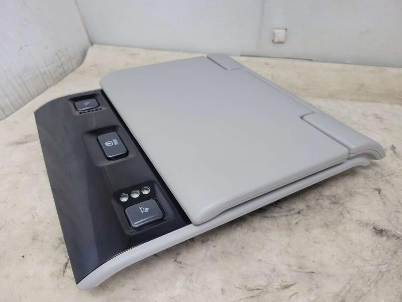 2019 ESCALAESV 3RD ROW OVERHEAD VIDEO ENTERTAINMENT 254 - image 3