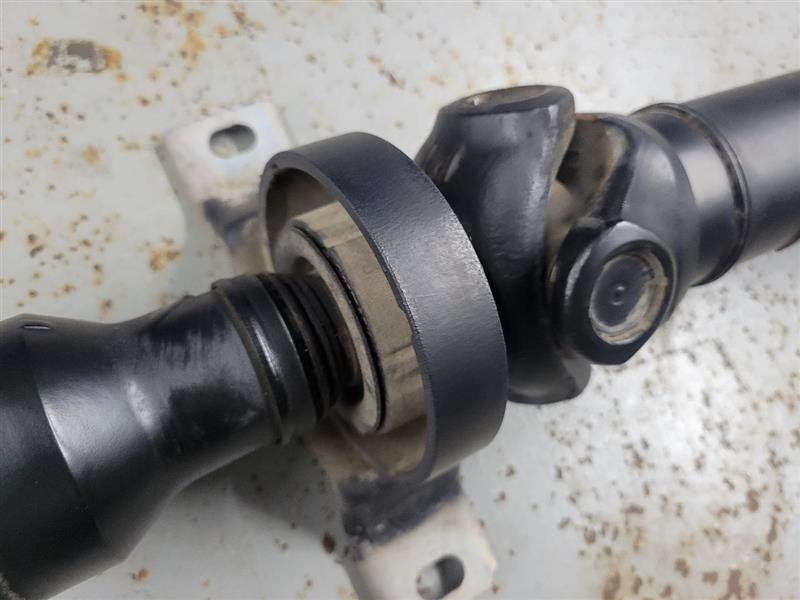 2017 CAMARO REAR DRIVE SHAFT, SS, MANUAL TRANSMI 25517 - image 7
