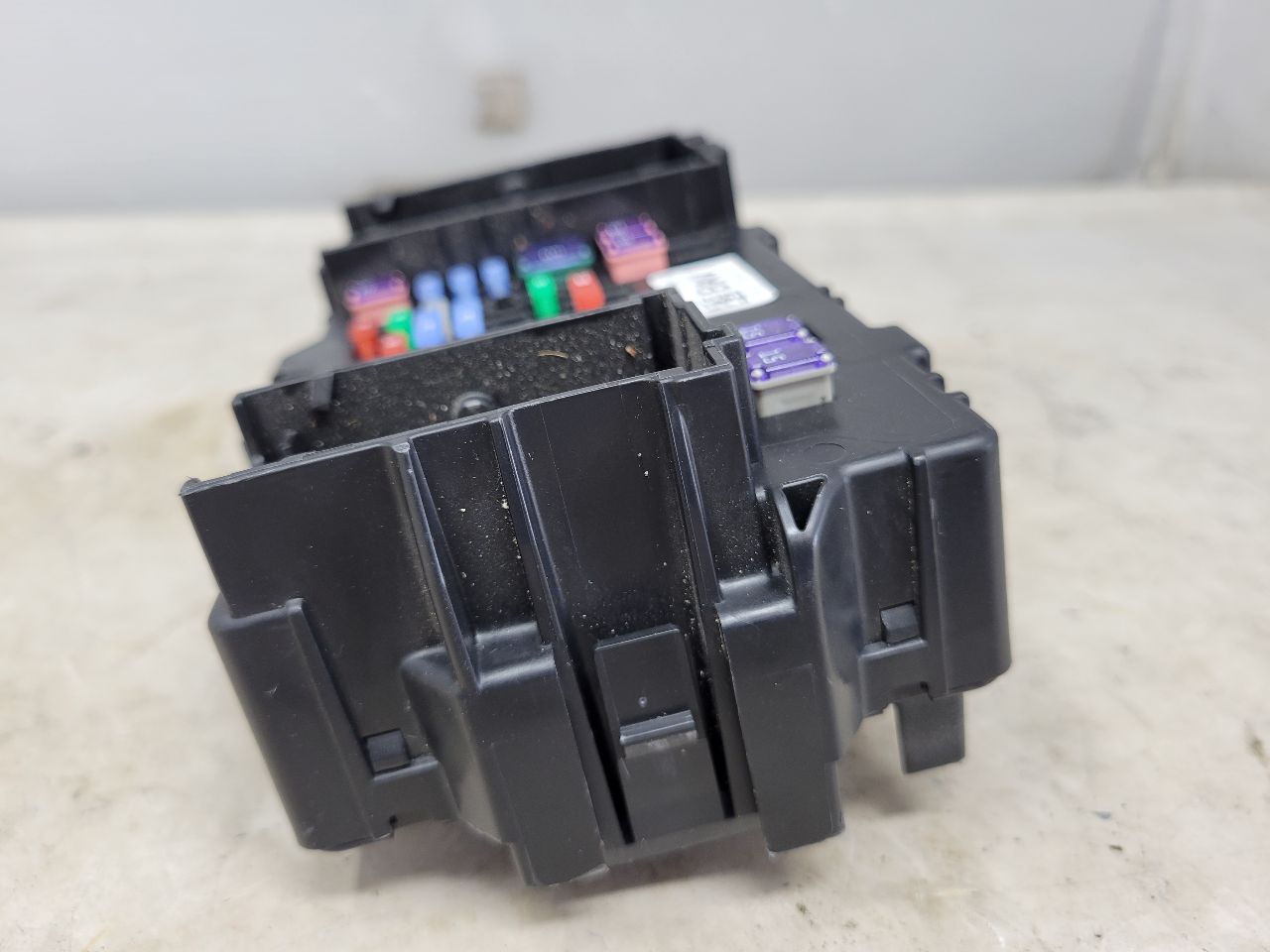 2017 SILVRDO15 RH DASH FUSE JUNCTION BOX 23443944 25569 - image 5