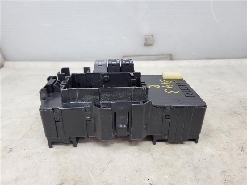 2017 SILVRDO15 RH DASH FUSE JUNCTION BOX 23443944 25569 - image 7