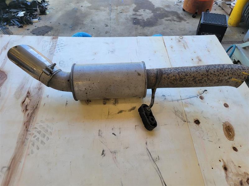 2019 ESCALADE 6.2L EXHAUST OVER AXLE PIPE & RESONA 25657 - image 4
