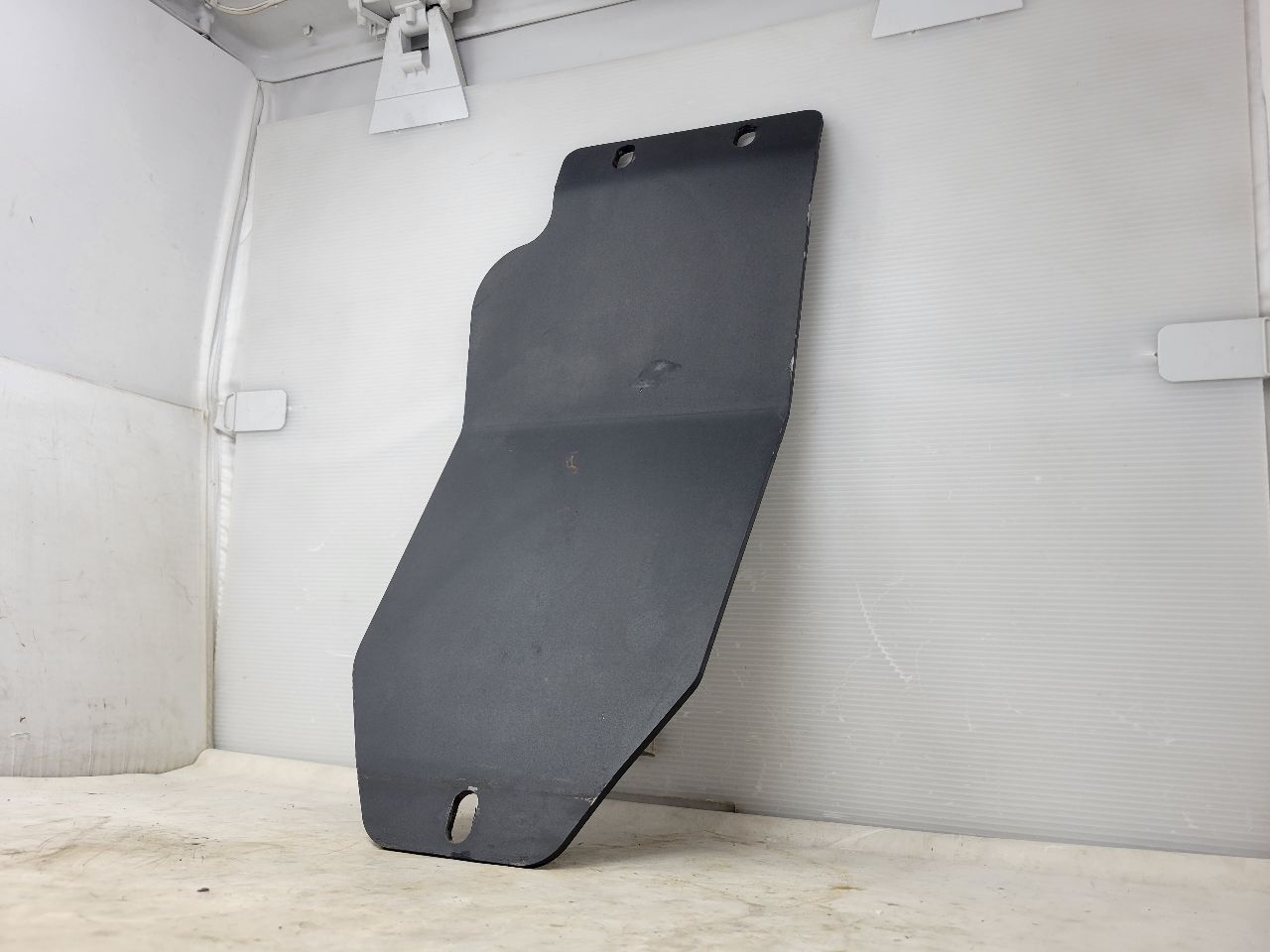 2017 SILVRDO15 FRONT AXLE SKID PLATE FROM ZONE LIFT 25661 - image 3