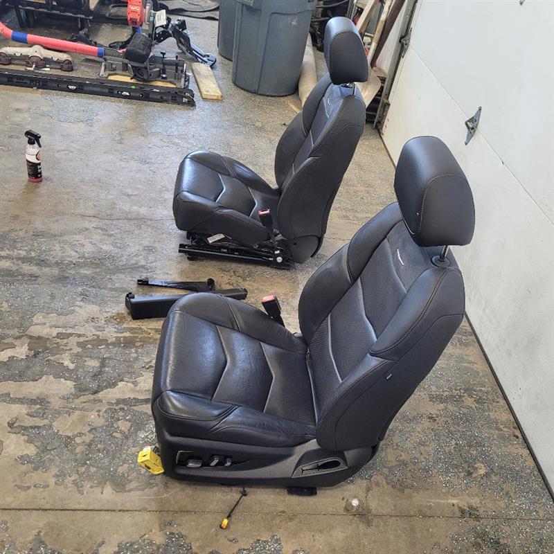 2019 ESCALADE FRONT SEATS PAIR BLACK LEATHER 48K 25663 - image 3