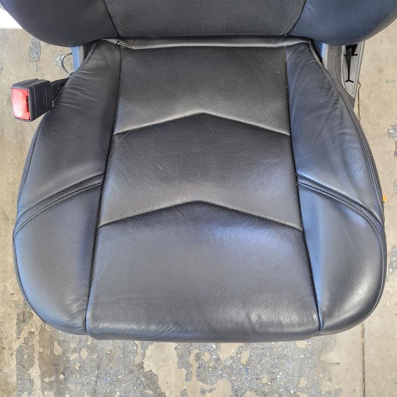 2019 ESCALADE FRONT SEATS PAIR BLACK LEATHER 48K 25663 - image 8