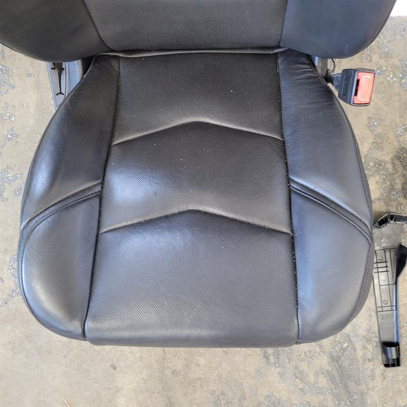 2019 ESCALADE FRONT SEATS PAIR BLACK LEATHER 48K 25663 - image 10