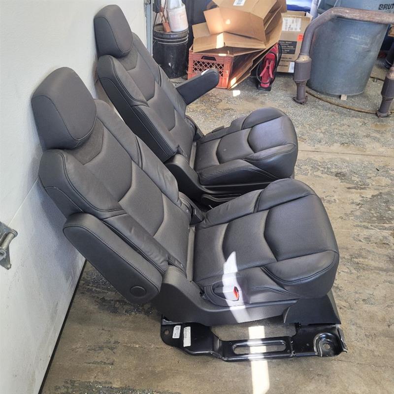 2019 ESCALADE 2ND ROW REAR SEATS BLACK LEATHER 25664 - image 7