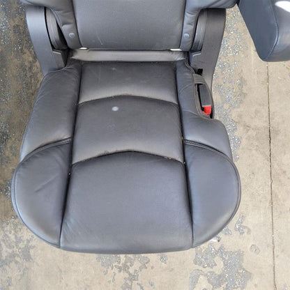 2019 ESCALADE 2ND ROW REAR SEATS BLACK LEATHER 25664 - image 10