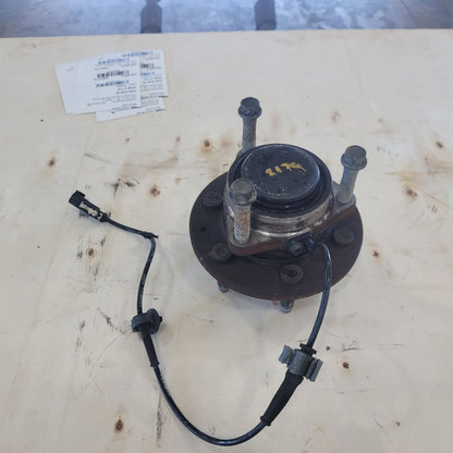 2019 ESCALADE OEM FRONT HUB 2WD RWD 48K MILES 25695 - image 13