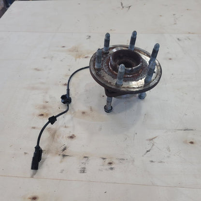 2019 ESCALADE OEM FRONT HUB 2WD RWD 48K MILES 25695 - image 17
